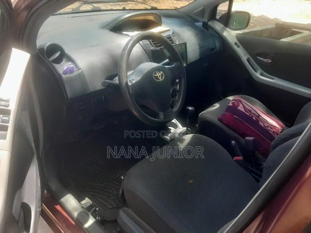 Toyota Vitz 2010 Brown