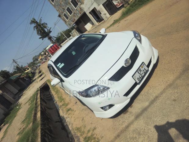 Toyota Corolla 2010 White