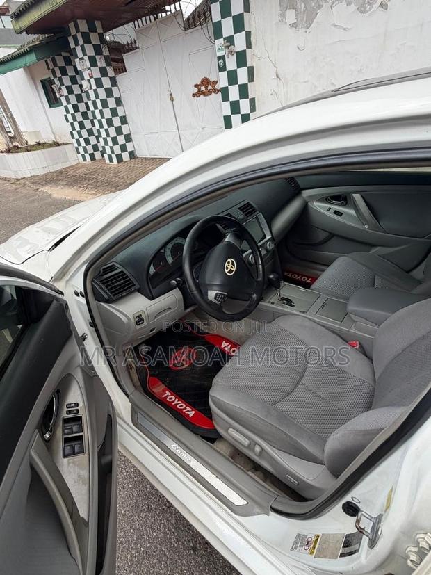 Toyota Camry 2011 White
