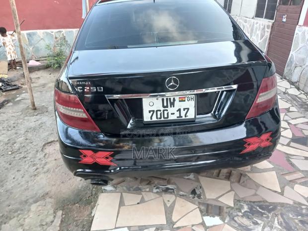 Mercedes-Benz C250 2013 Black