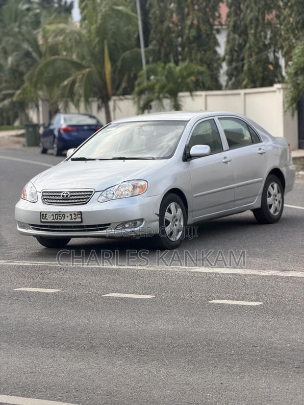 Toyota Corolla LE 2005 Silver