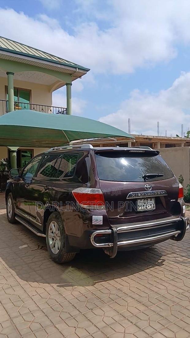 Toyota Highlander 2013 Beige