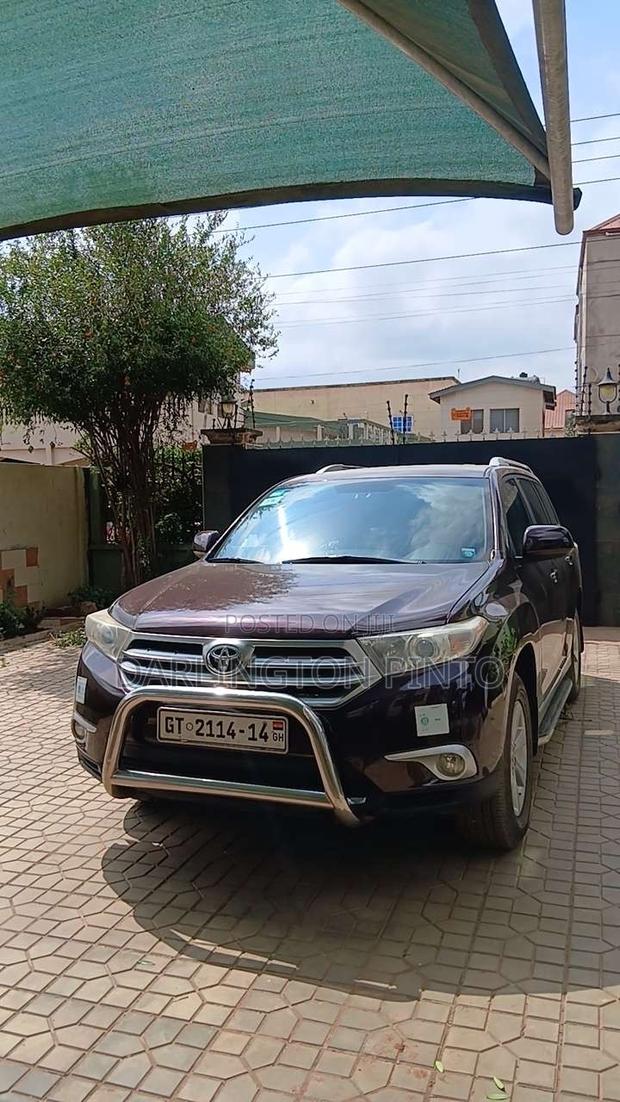 Toyota Highlander 2013 Beige