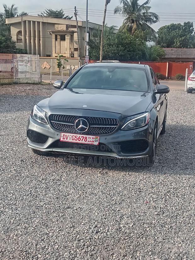 Mercedes-Benz C300 Luxury 4matic Sedan AWD (2.0L 4cyl 7A) 2017 Gray