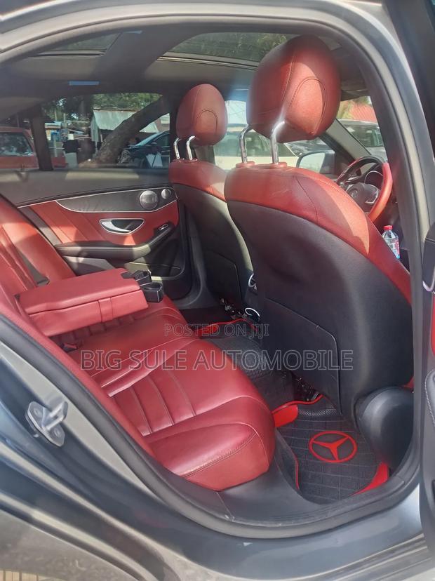 Mercedes-Benz C300 Luxury 4matic Sedan AWD (2.0L 4cyl 7A) 2017 Gray
