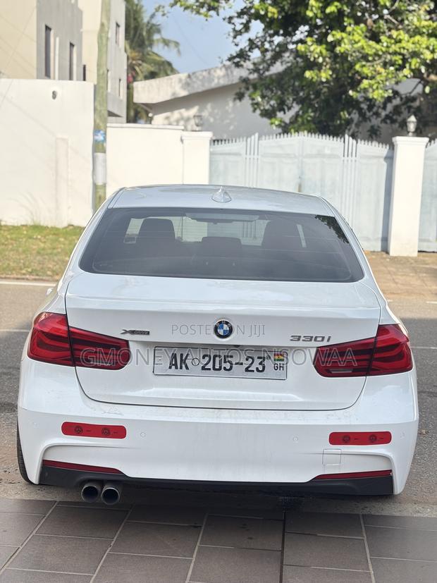 BMW 330i 2018 White
