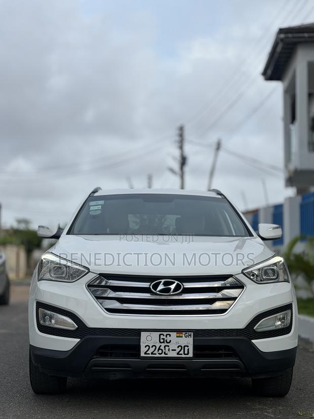 Hyundai Santa Fe 2014 White