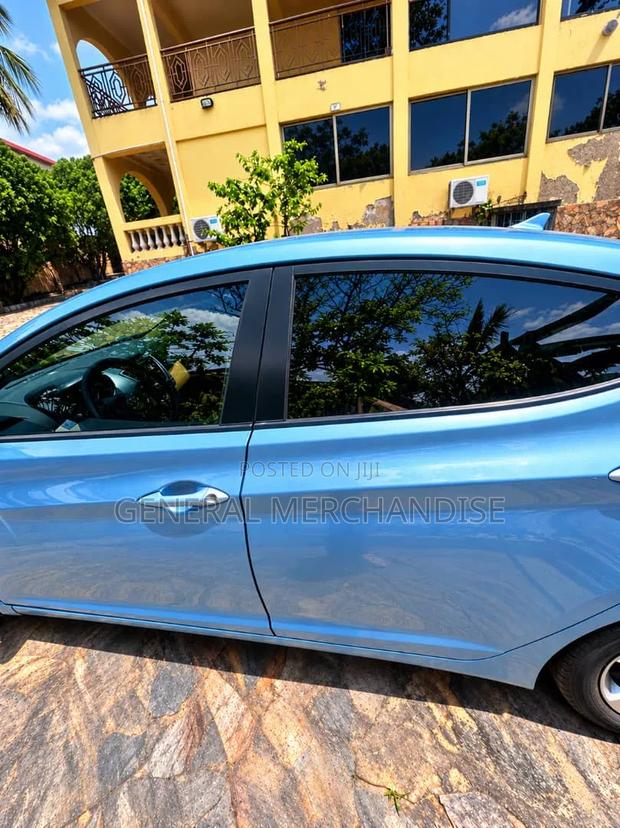Hyundai Elantra 2012 Blue