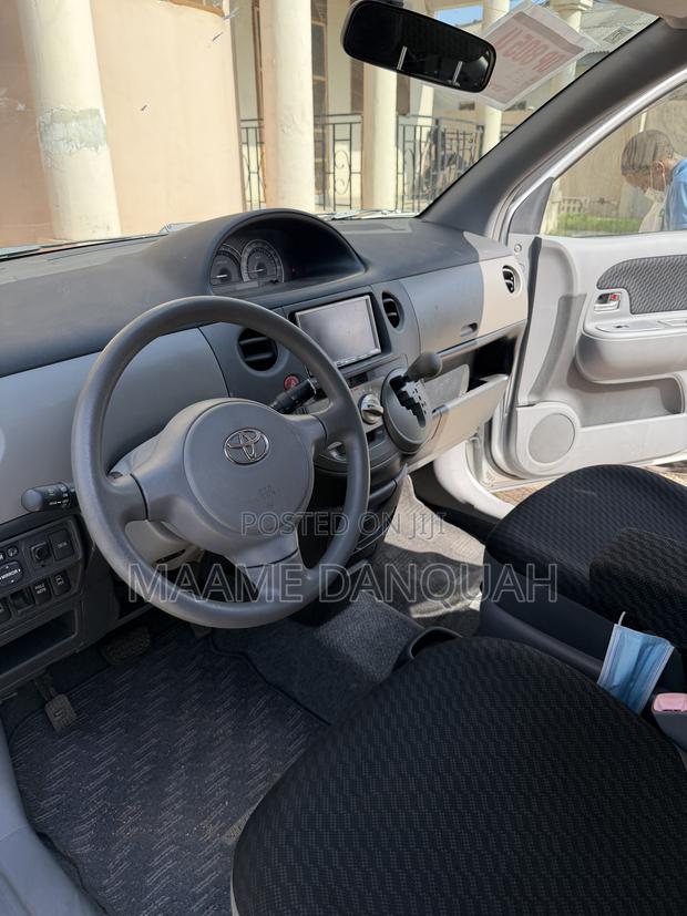 Toyota Sienna CE 7 Passenger 2010 Silver