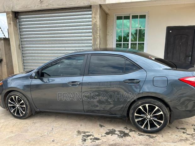 Toyota Corolla LE Eco 4dr Sedan (1.8L 4cyl CVT) 2015 Gray