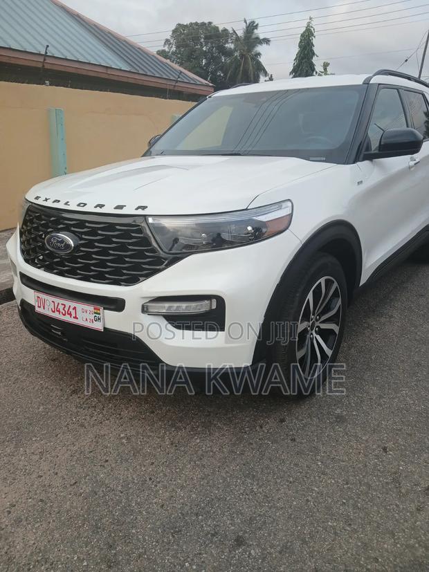 Ford Explorer 2023 White
