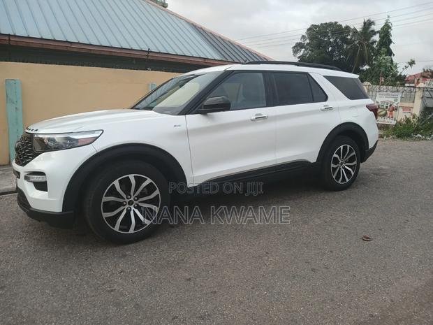 Ford Explorer 2023 White