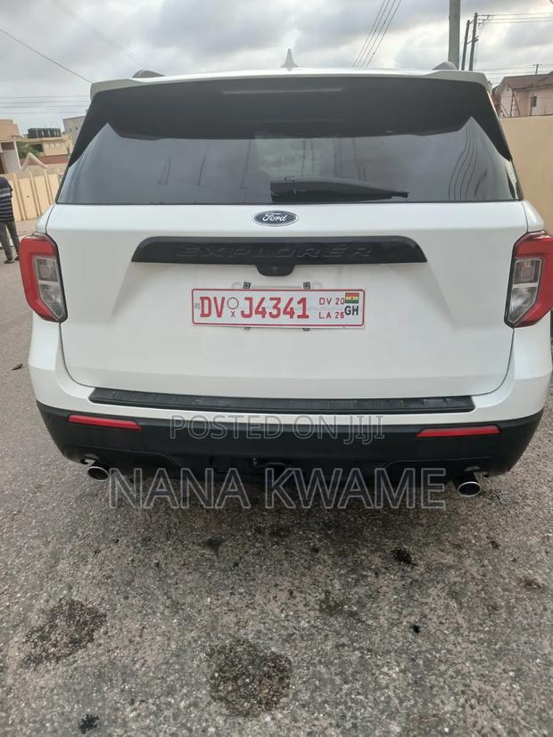 Ford Explorer 2023 White