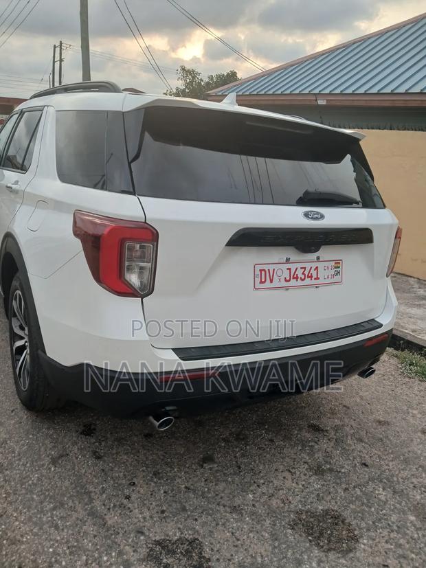 Ford Explorer 2023 White