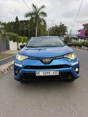 Toyota RAV4 LE 4dr SUV (2.5L 4cyl 6A) 2018 Blue for sale