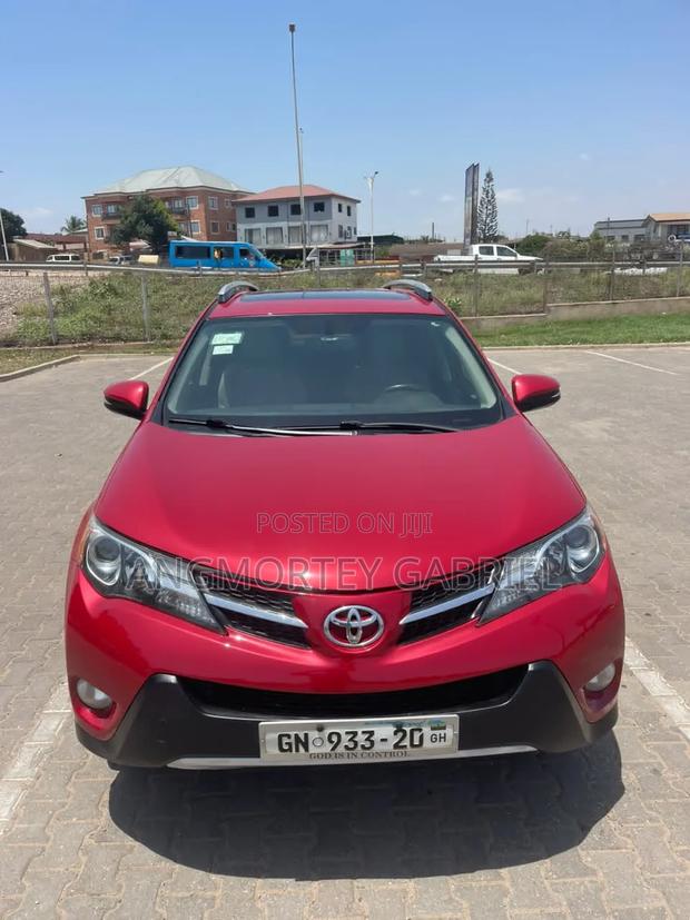 Toyota RAV4 2015 Red