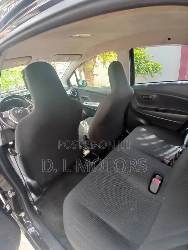 Toyota Vitz 1.3 AWD 5dr 2016 Black