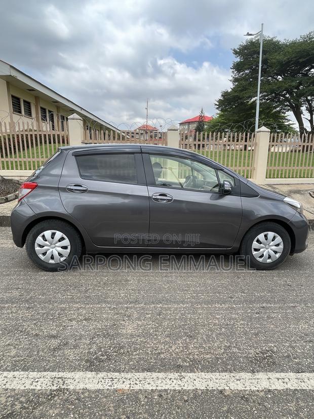 Toyota Vitz 2013 Gray