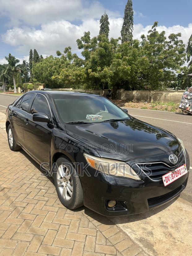 Toyota Camry LE 4dr Sedan (2.5L 4cyl 6A) 2011 Black