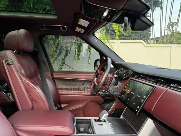 Land Rover Range Rover Vogue 2024 White