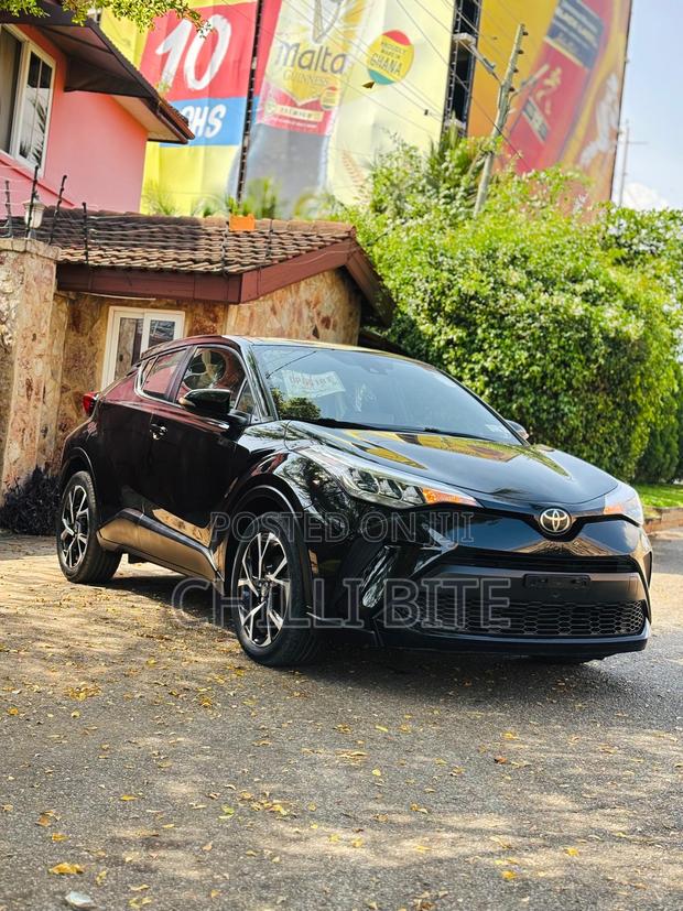 Toyota C-HR XLE 2021 Black