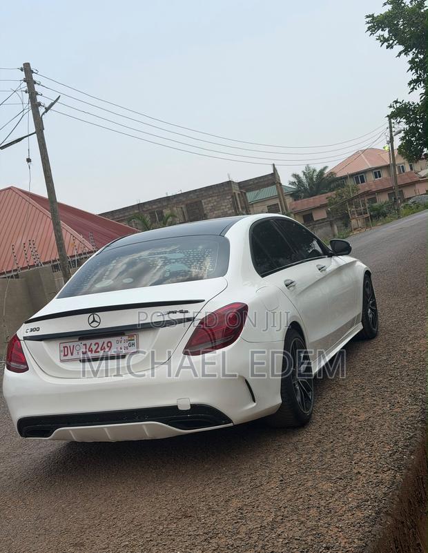Mercedes-Benz C300 Sport Sedan RWD (2.0L 4cyl 7A) 2016 White