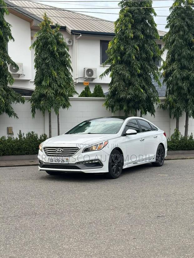 Hyundai Sonata Sport 2.0T Sedan FWD (2.0L 4cyl 6A) 2017 White
