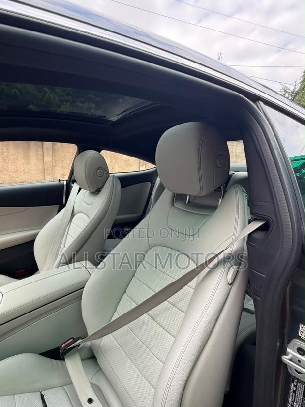 Mercedes-Benz C300 Base Coupe RWD (2.0L 4cyl 7A) 2017 Silver