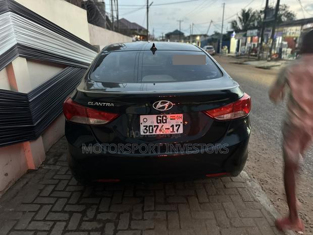 Hyundai Elantra GLS Sedan FWD (1.8L 4cyl 6M) 2013 Black