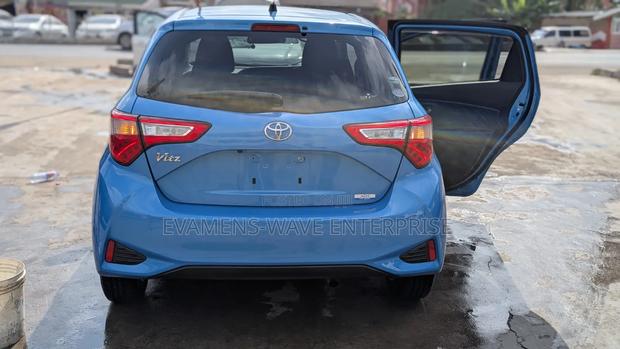 Toyota Vitz 1.5 FWD 5dr 2018 Blue