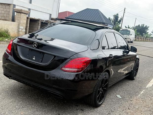 Mercedes-Benz C300 Base Sedan RWD (2.0L 4cyl 7A) 2017 Black