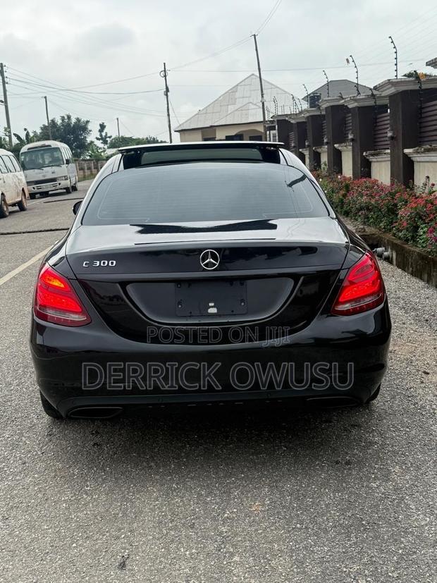 Mercedes-Benz C300 Base Sedan RWD (2.0L 4cyl 7A) 2017 Black