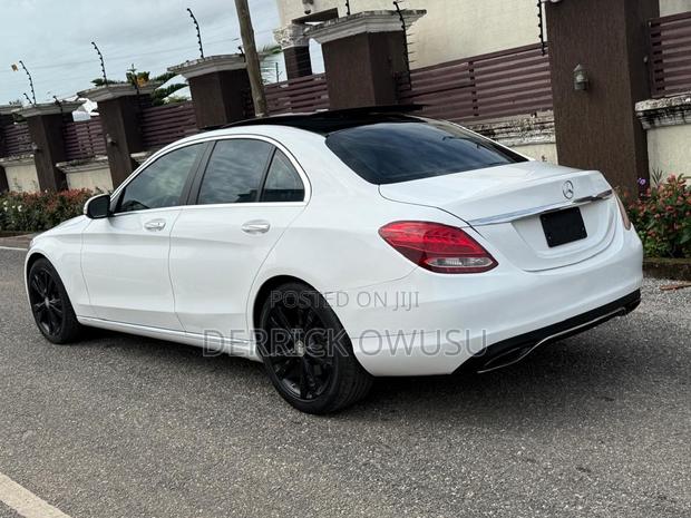 Mercedes-Benz C300 Base 4dr RWD Sedan (2.0L 4cyl 7A) 2015 White