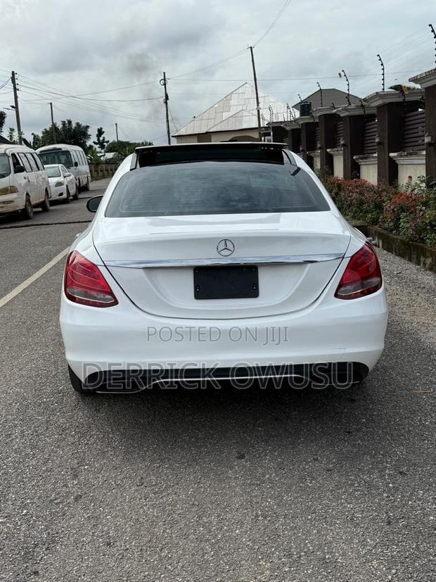 Mercedes-Benz C300 Base 4dr RWD Sedan (2.0L 4cyl 7A) 2015 White