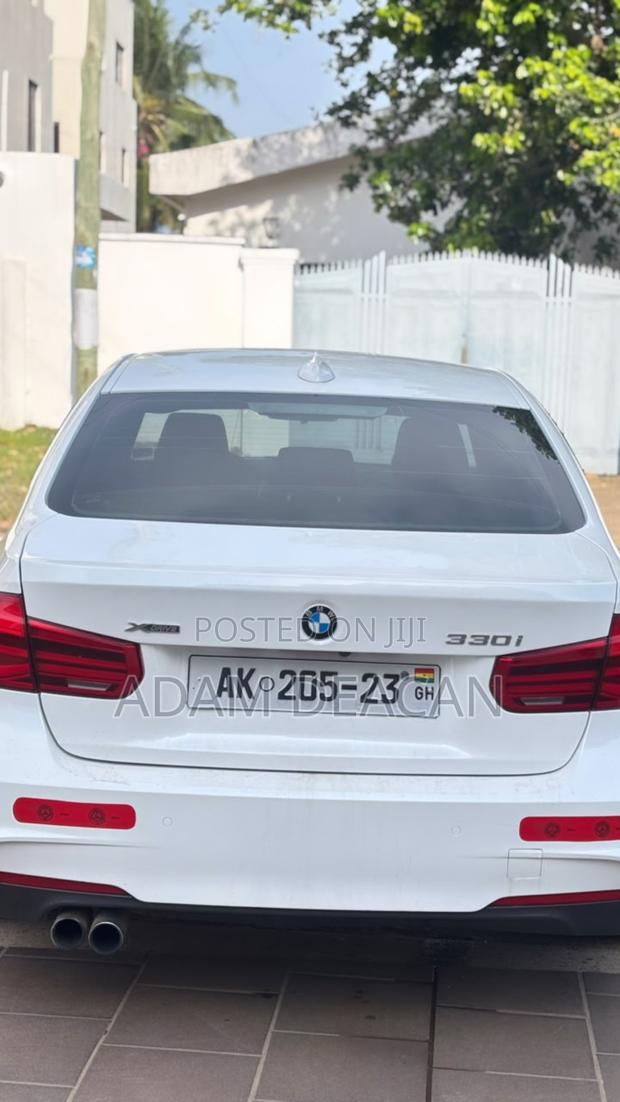BMW 330i 2018 White