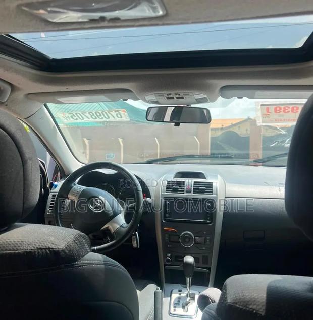 Toyota Corolla S 4dr Sedan (1.8L 4cyl 4A) 2013 Gray