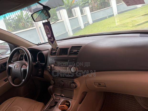 Toyota Highlander Limited 2010