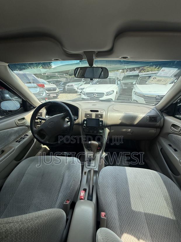 Toyota Corolla 1.9 D Sedan 2000 White