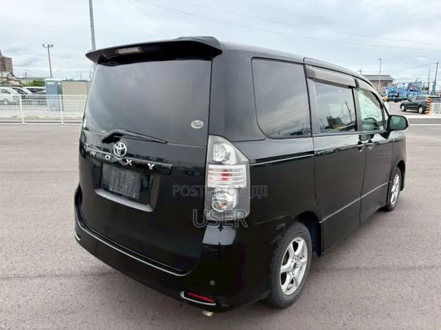 Toyota Voxy 2008 Black