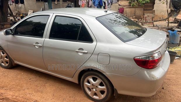 Toyota Vios 2010 Silver