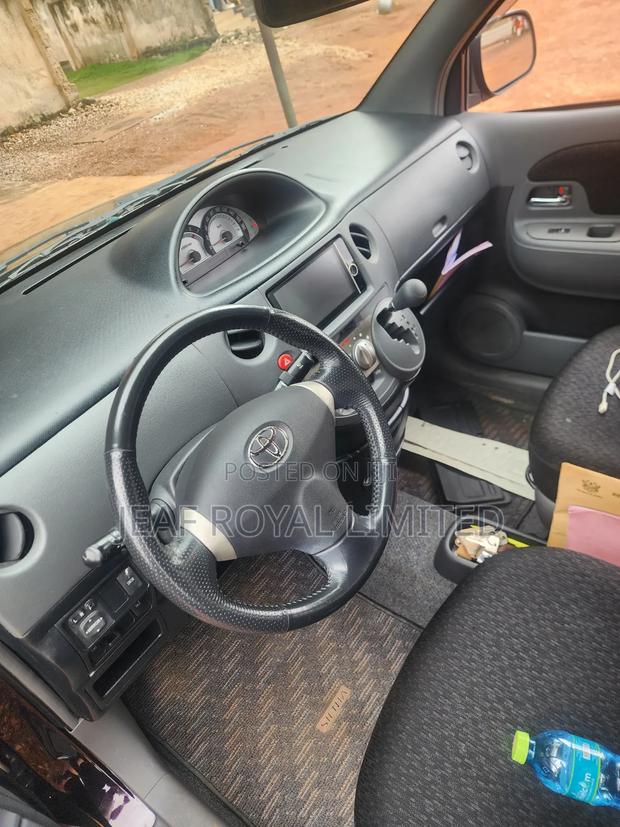 Toyota Sienta 1.5 FWD 2013 Matt Black