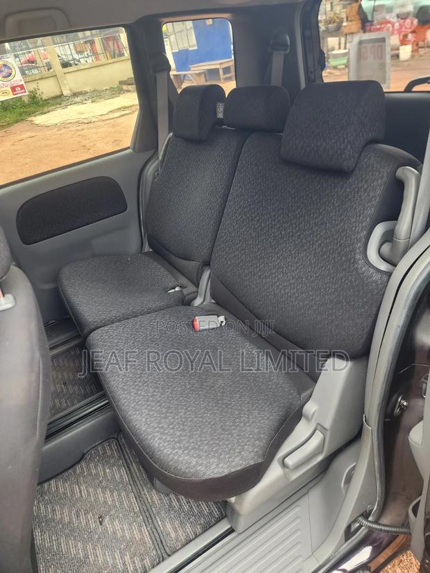 Toyota Sienta 1.5 FWD 2013 Matt Black