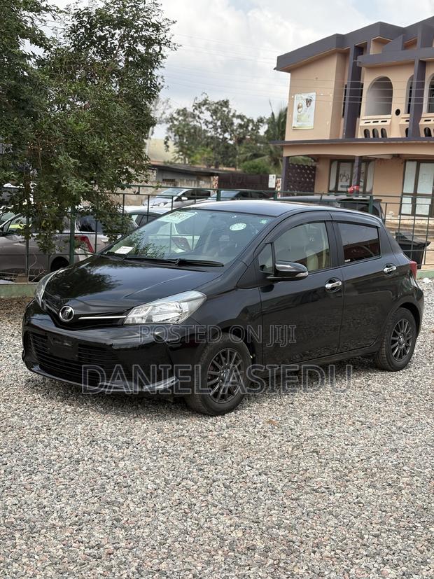 Toyota Vitz 1.3 AWD 3dr 2015 Matt Black
