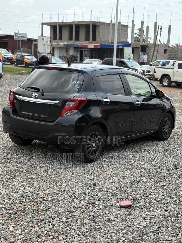 Toyota Vitz 1.3 AWD 3dr 2015 Matt Black