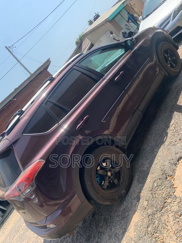 Toyota RAV4 2018 Brown