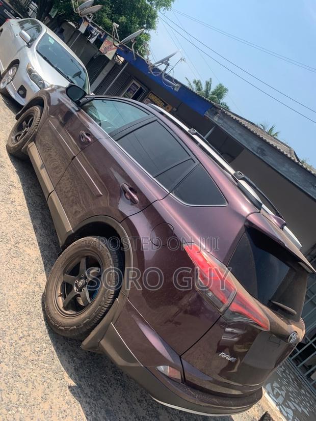 Toyota RAV4 2018 Brown