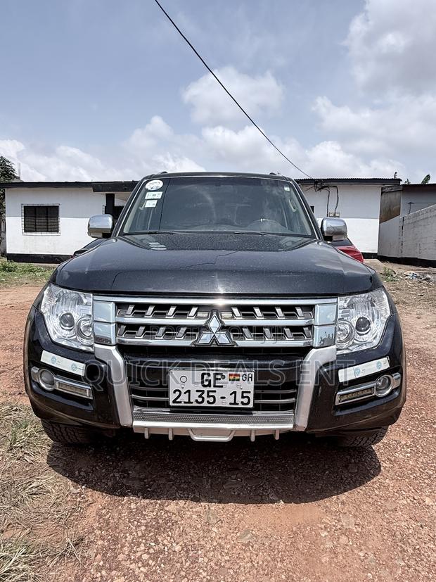 Mitsubishi Pajero V90 2.8 GL 2015 Black