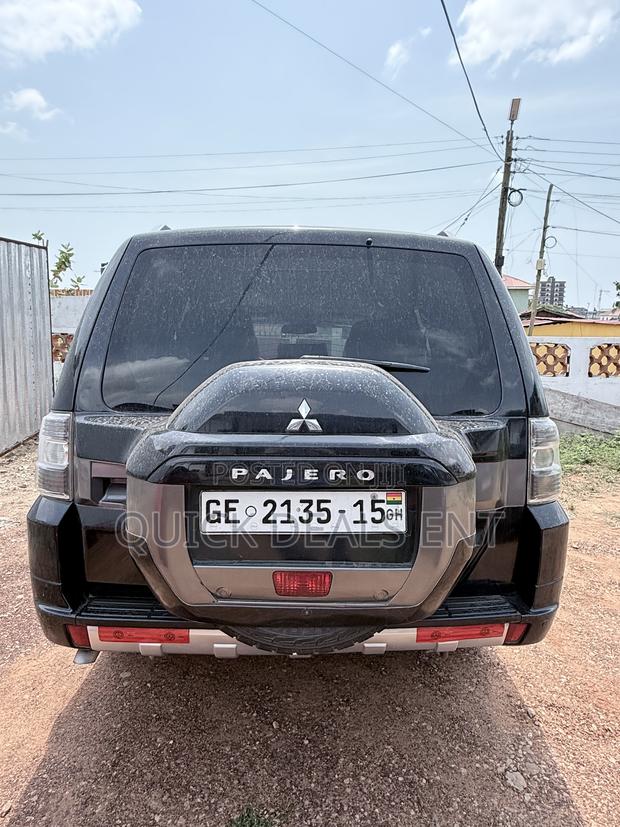 Mitsubishi Pajero V90 2.8 GL 2015 Black