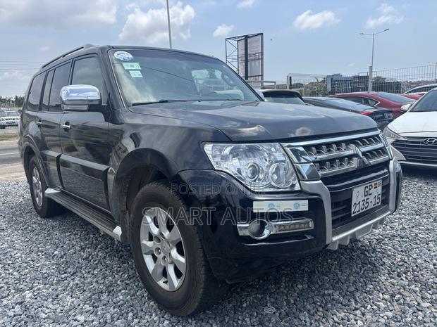 Mitsubishi Pajero V90 3.2 GR Diesel Turbo 2015 Black