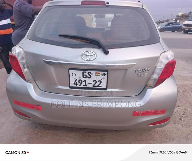 Toyota Yaris L Hatchback 5dr 2012 Gray